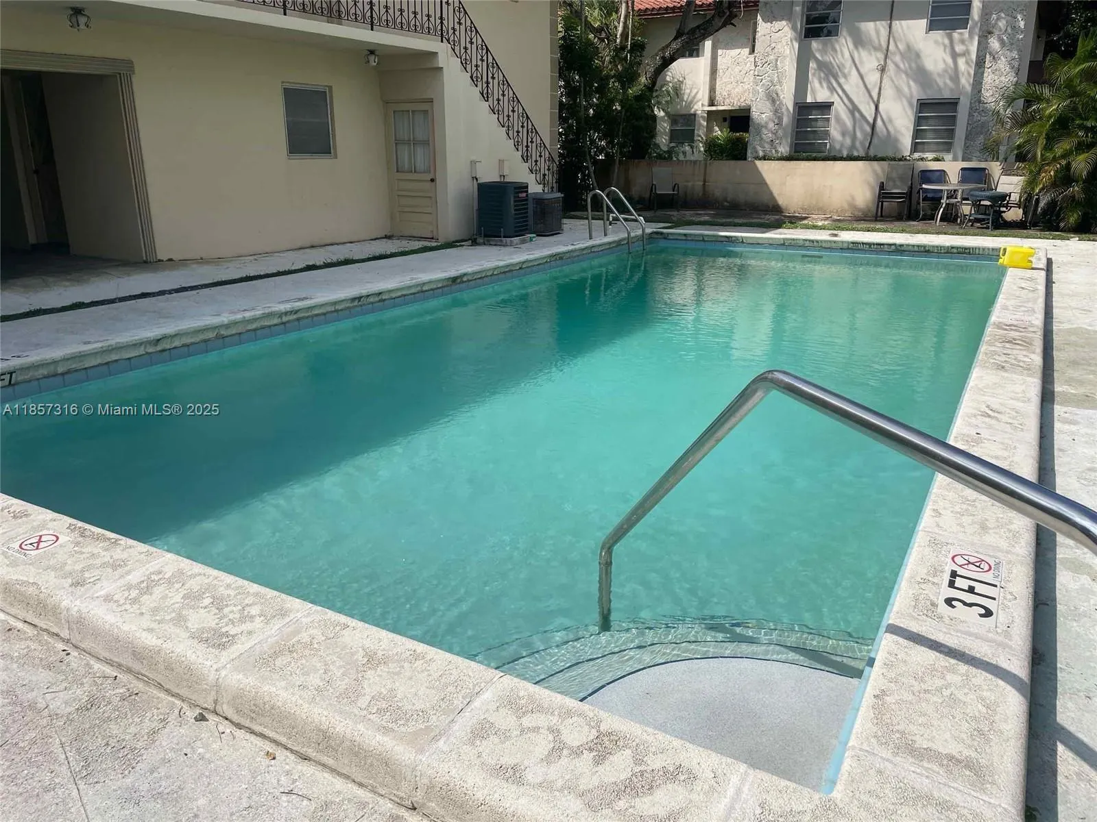 1239 Mariposa Ave, #2,3,4,6,7 & 8