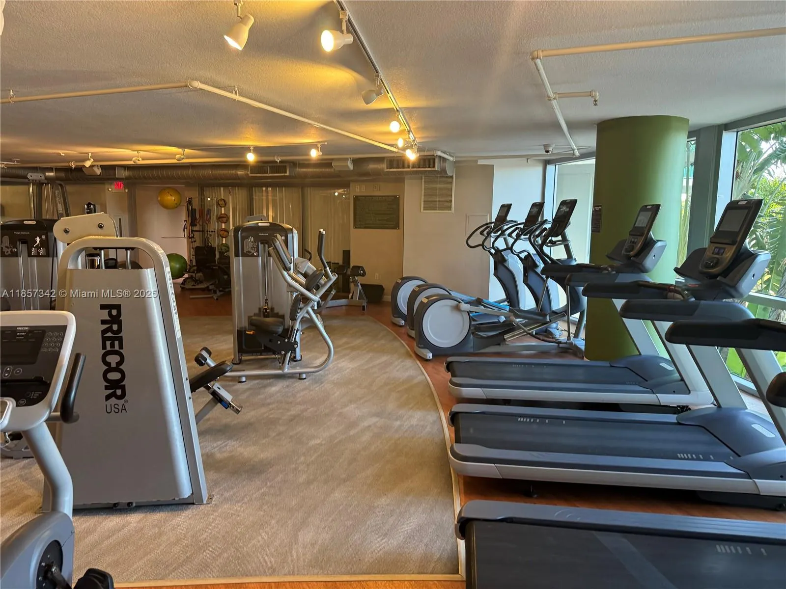 2681 N Flamingo Rd, #1202S