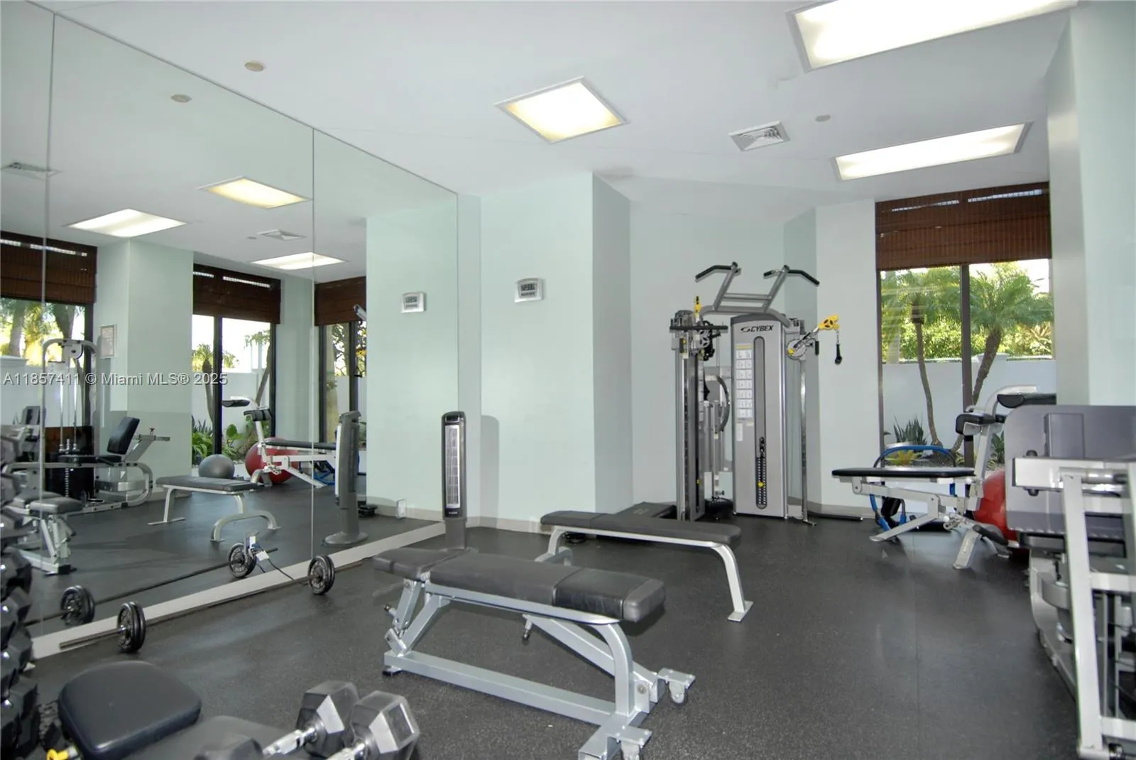 3600 YACHT CLUB DR, #1503