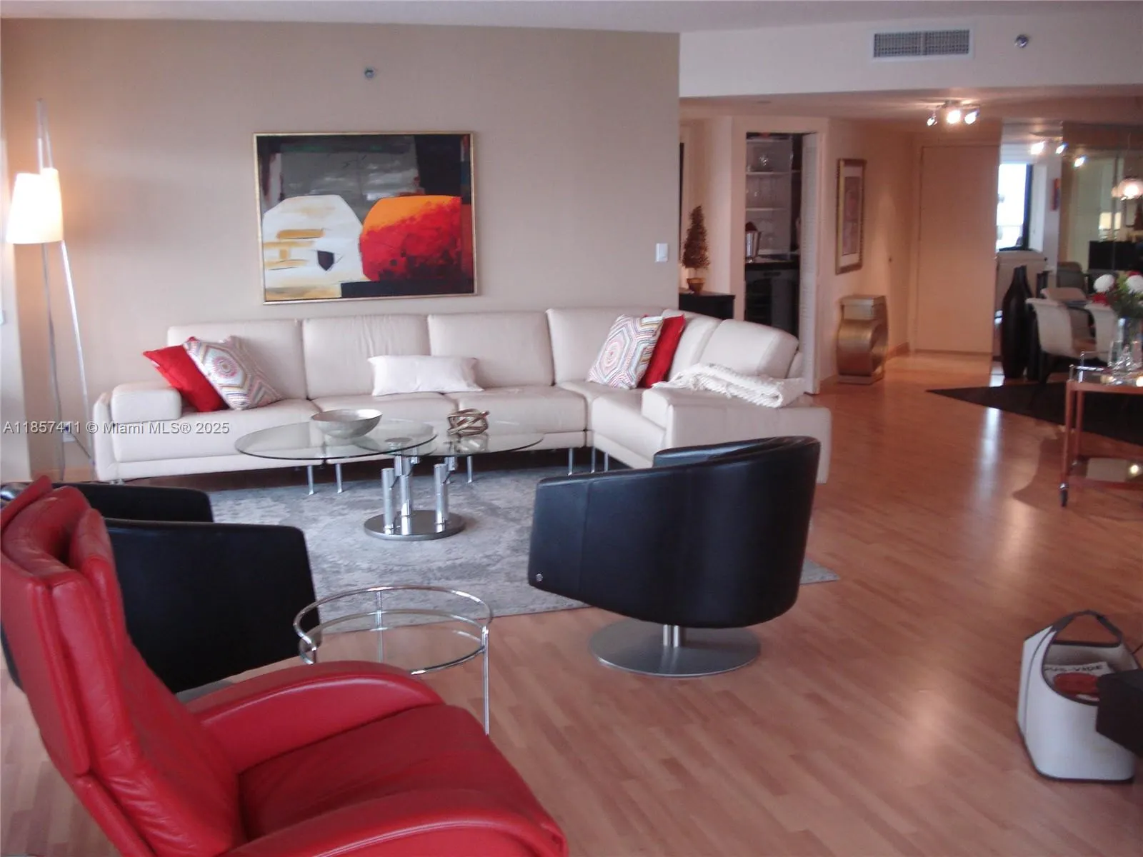 3600 YACHT CLUB DR, #1503