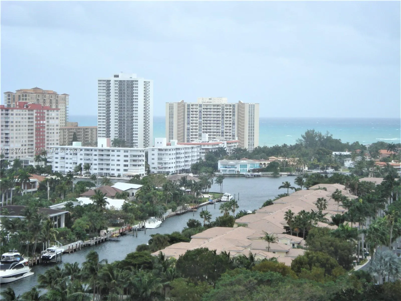 3600 YACHT CLUB DR, #1503