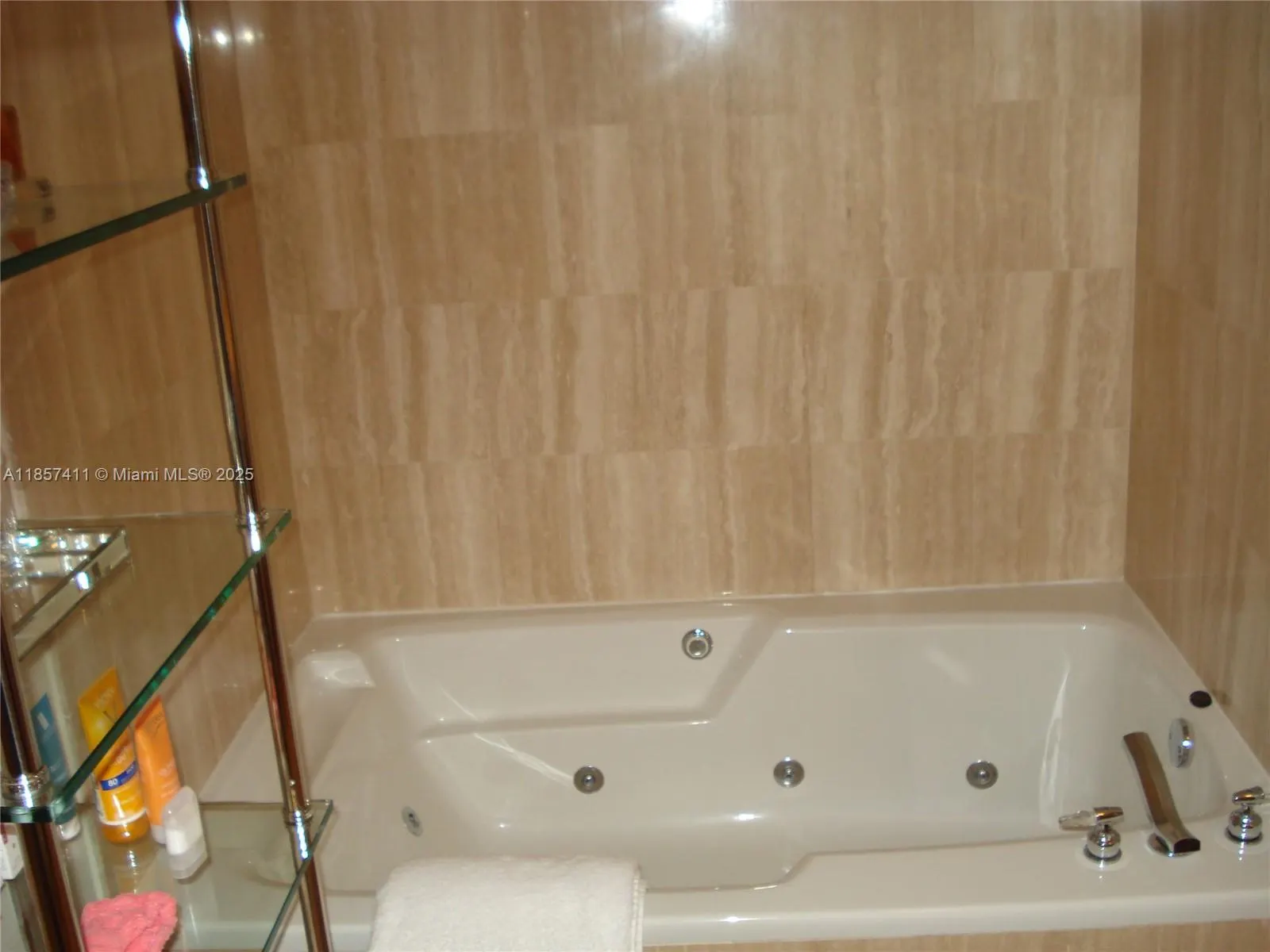 3600 YACHT CLUB DR, #1503