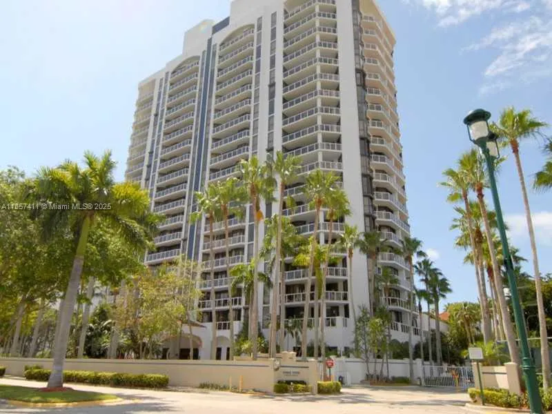3600 YACHT CLUB DR, #1503