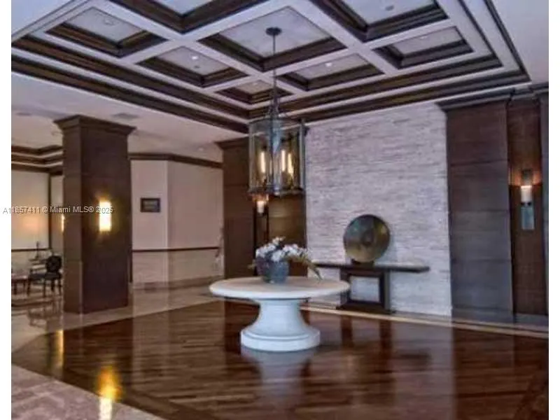 3600 YACHT CLUB DR, #1503
