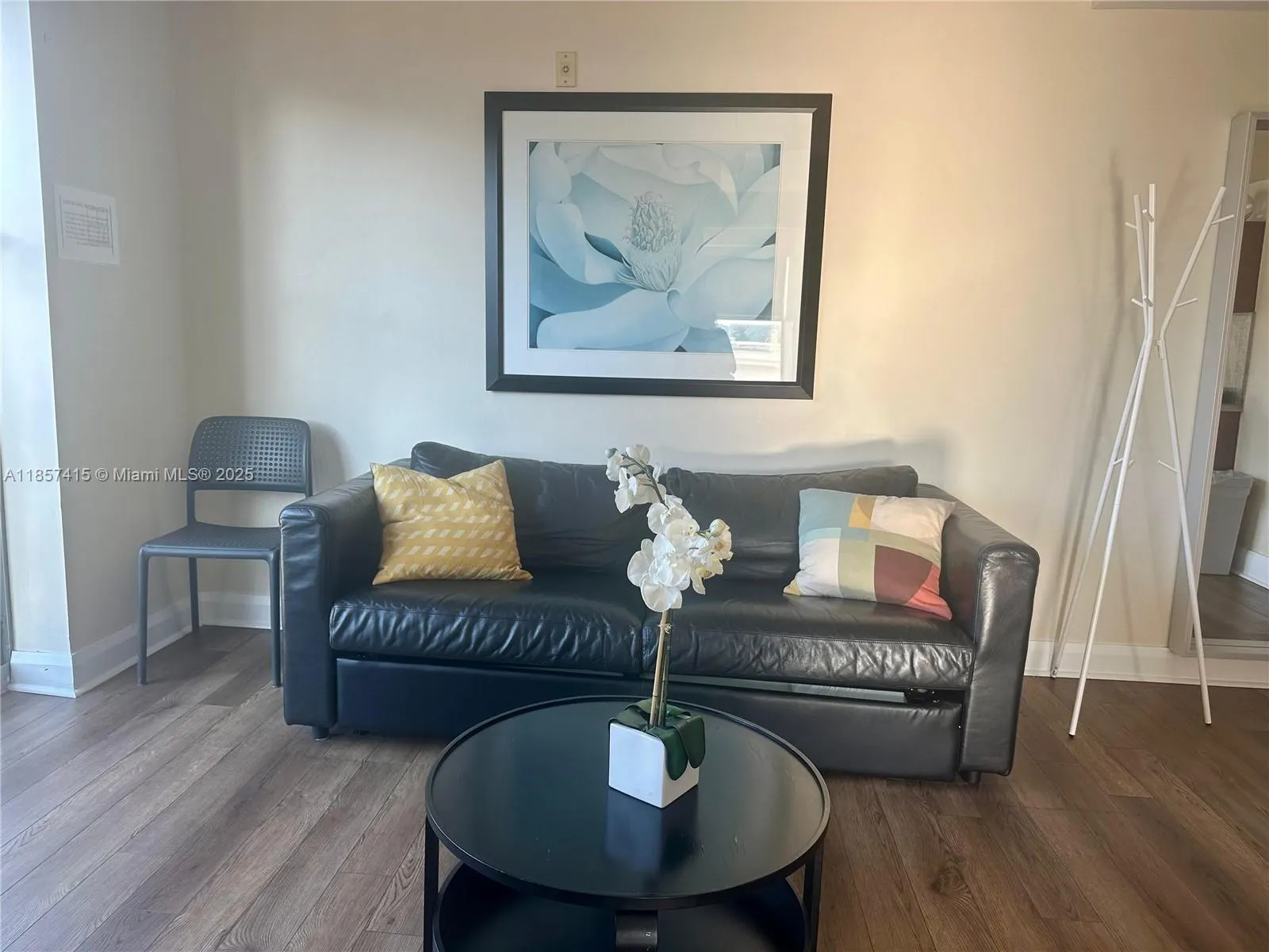 1060 Ocean Dr, #D309