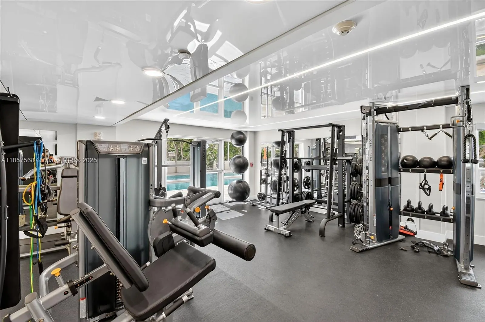 340 Sunset Dr, #1601