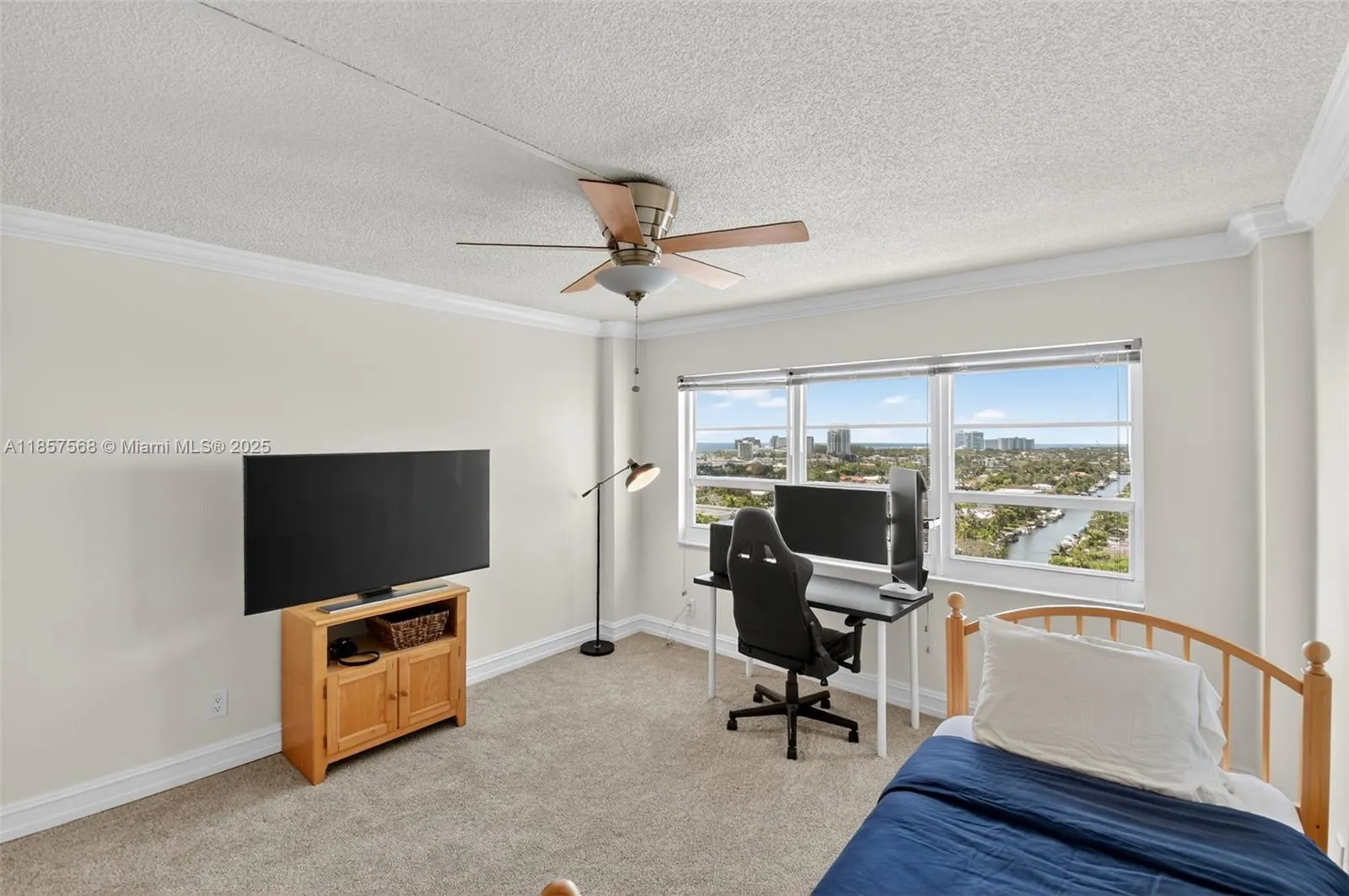 340 Sunset Dr, #1601