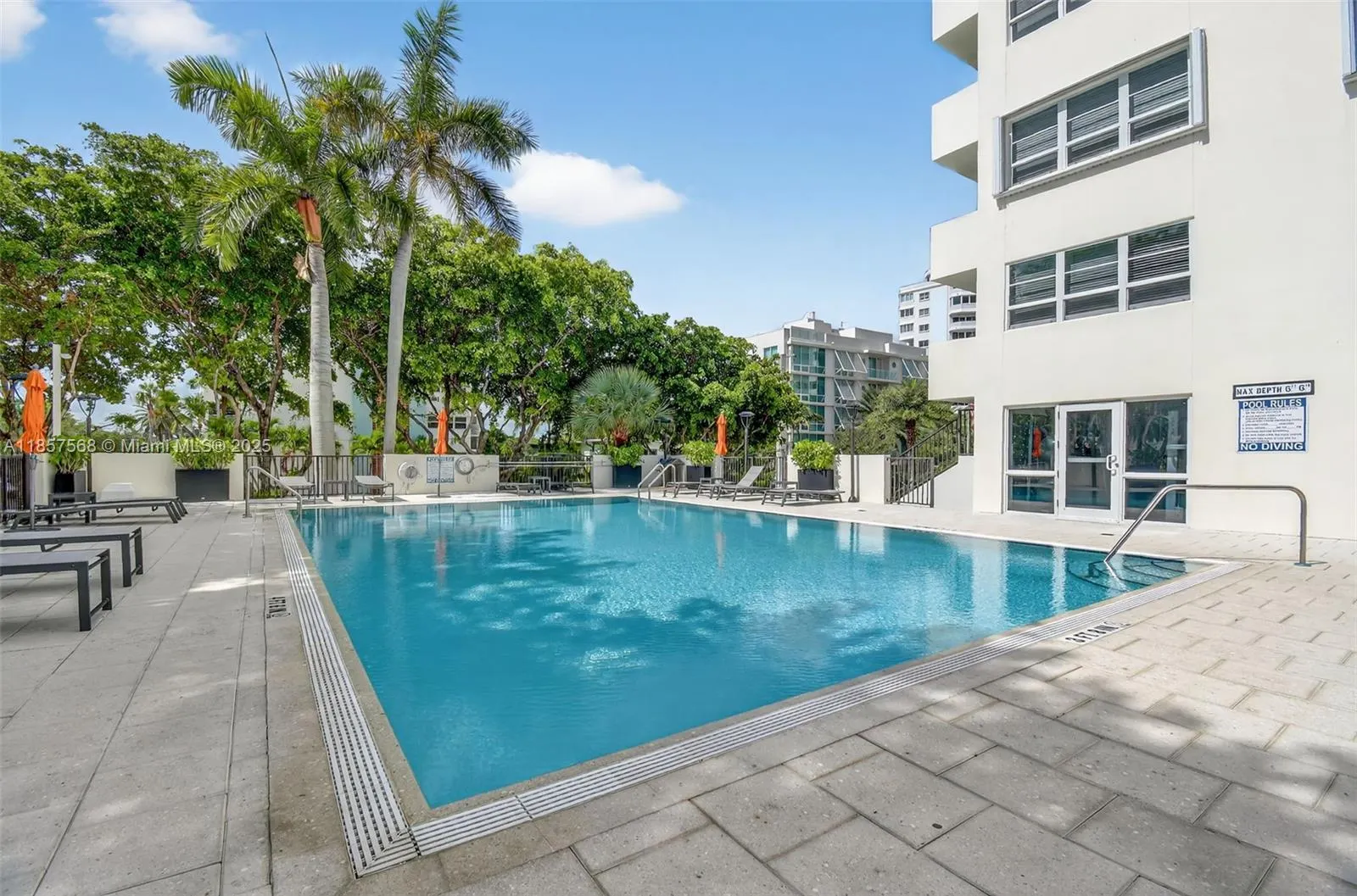340 Sunset Dr, #1601