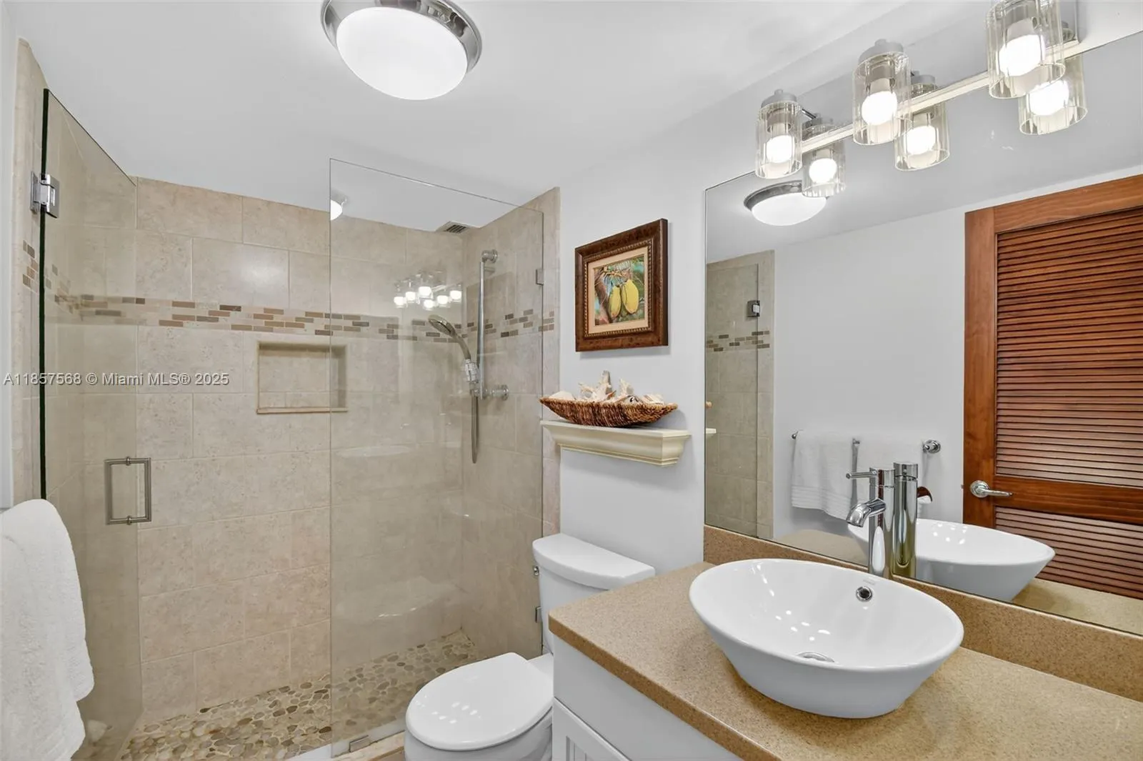 340 Sunset Dr, #1601