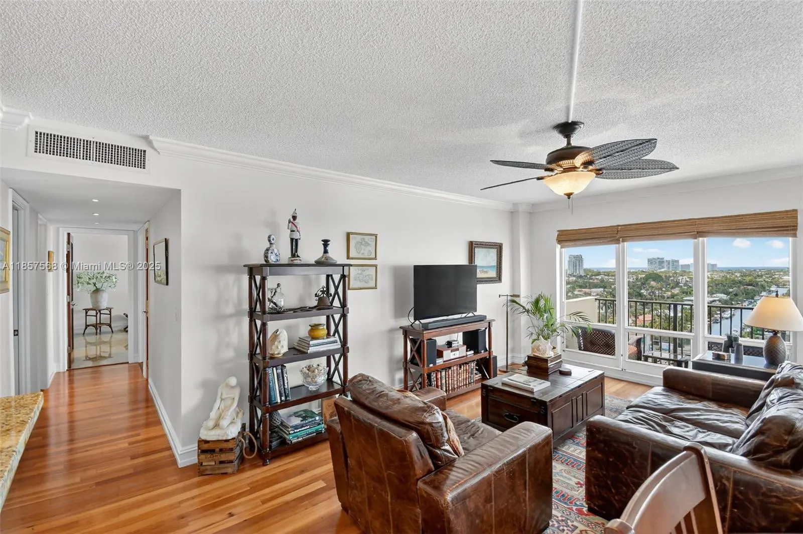340 Sunset Dr, #1601