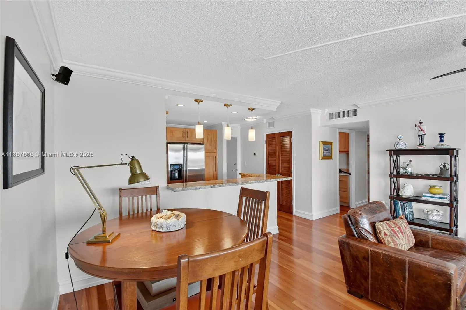 340 Sunset Dr, #1601