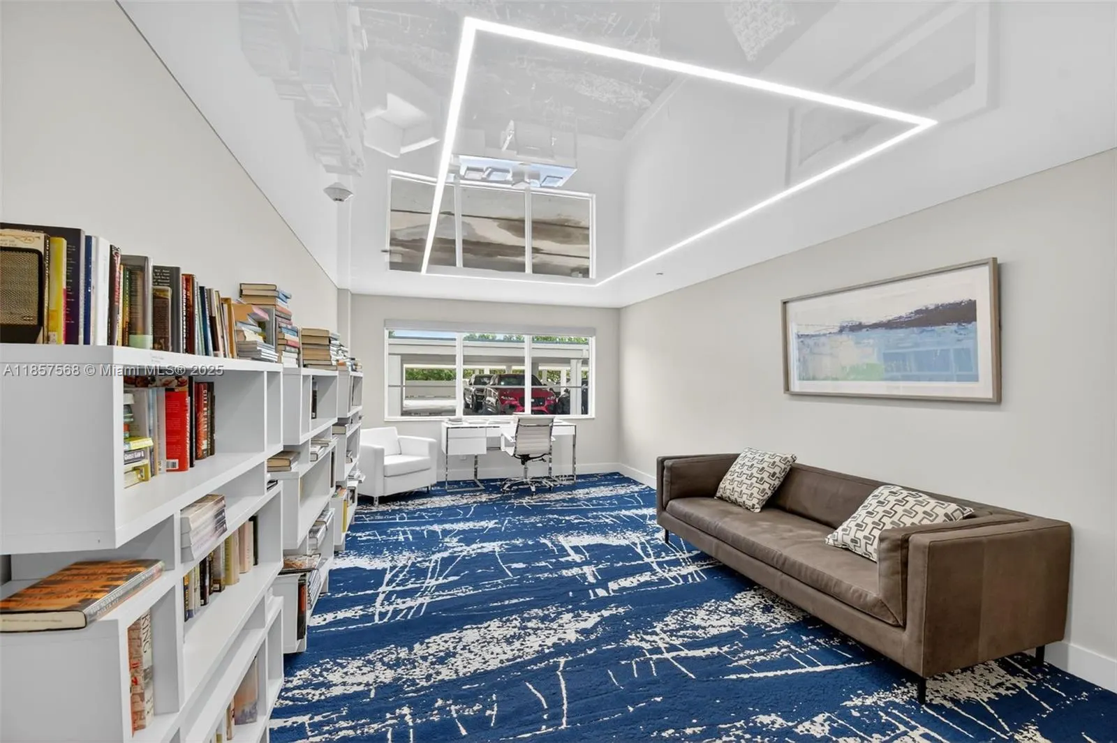 340 Sunset Dr, #1601