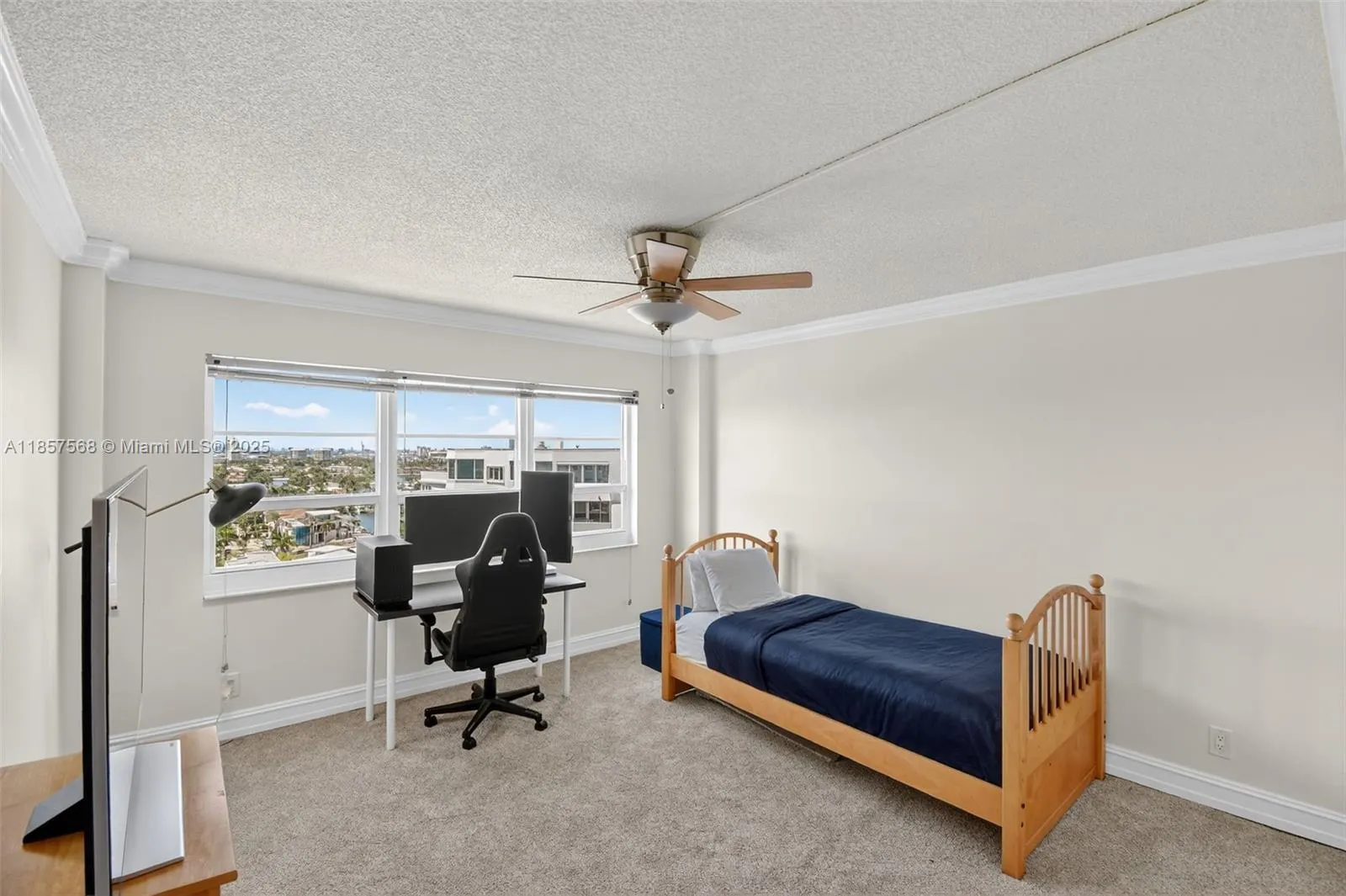 340 Sunset Dr, #1601
