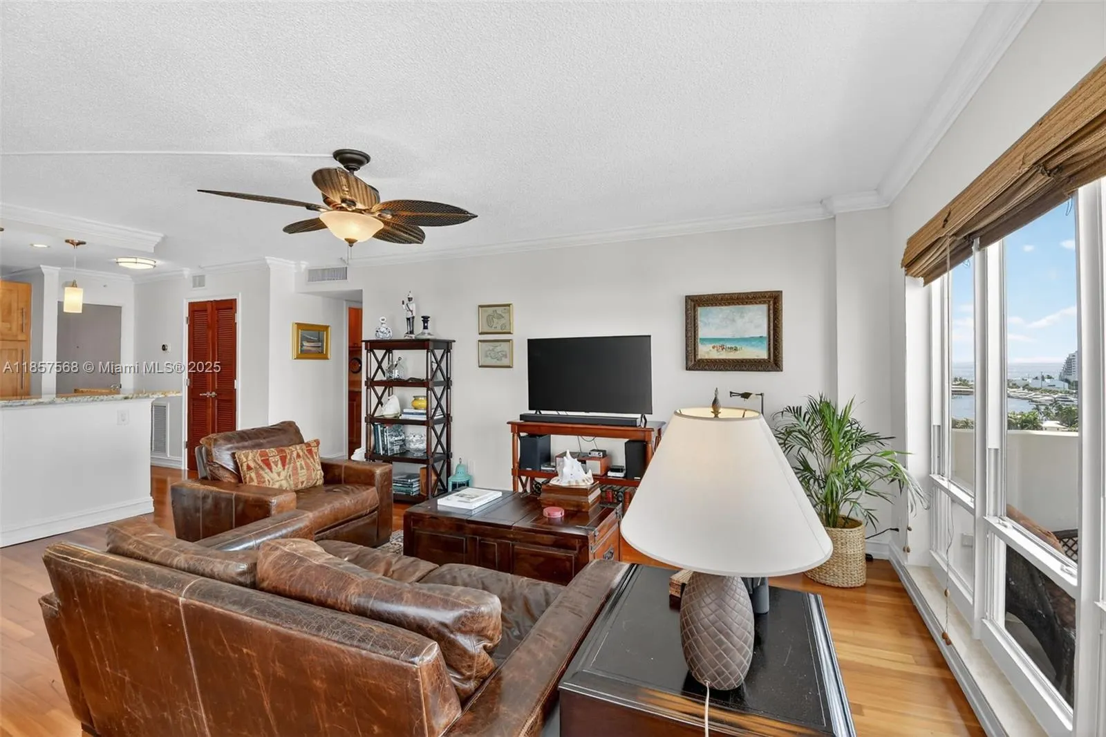 340 Sunset Dr, #1601