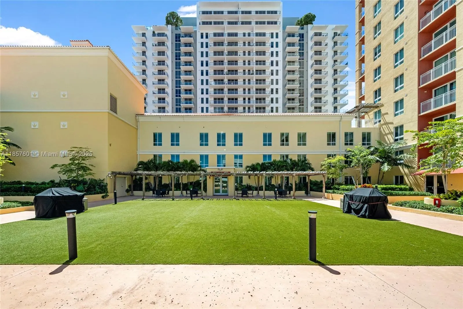 7350 SW 89th St, #411S