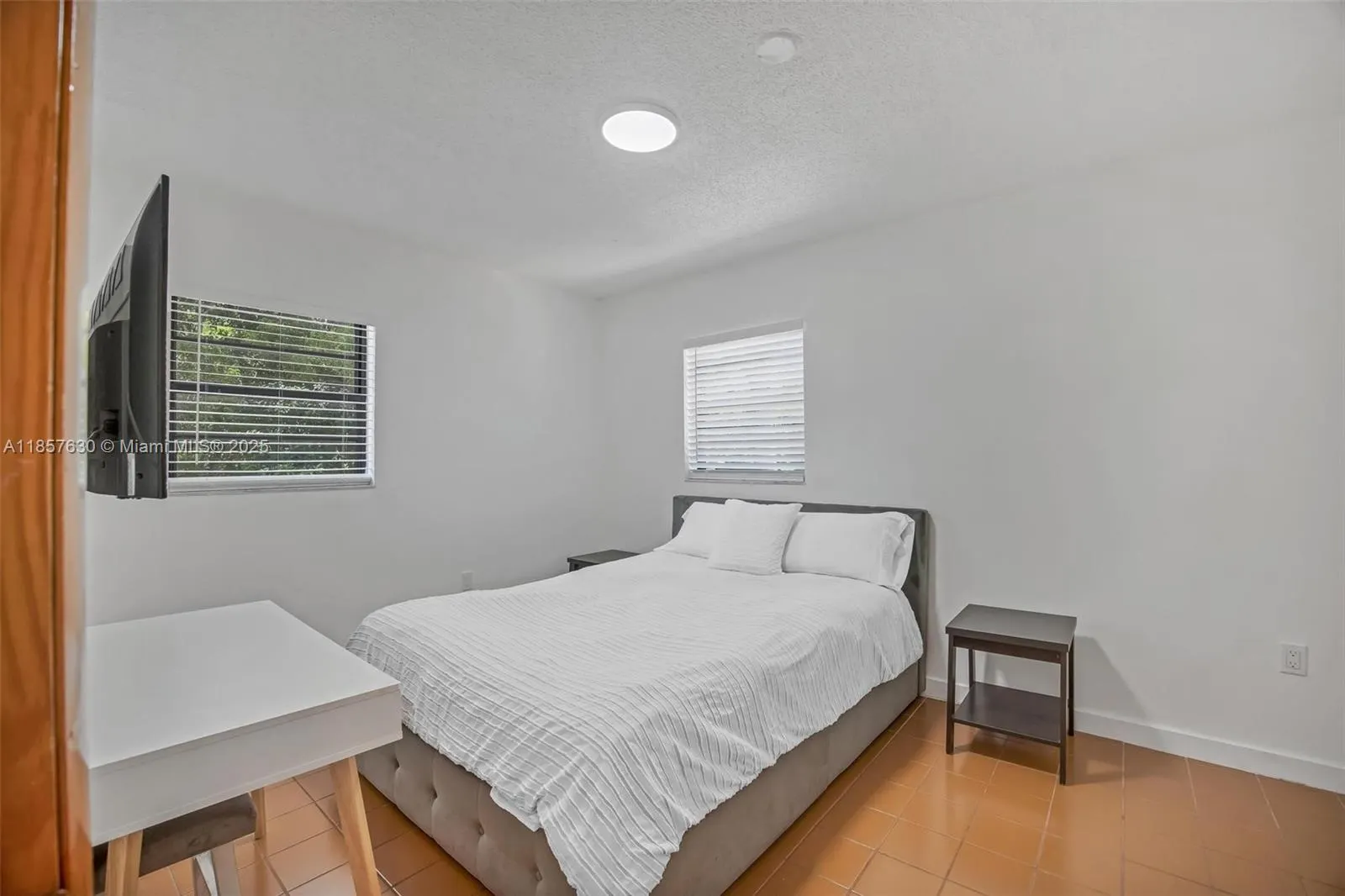 139 N Bay Harbor Dr
