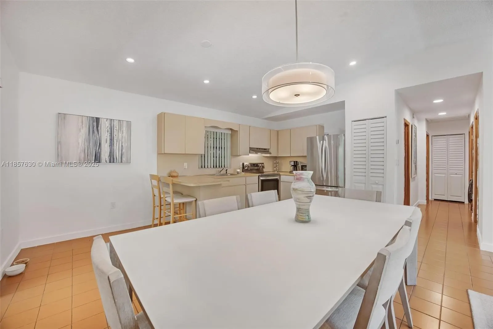 139 N Bay Harbor Dr