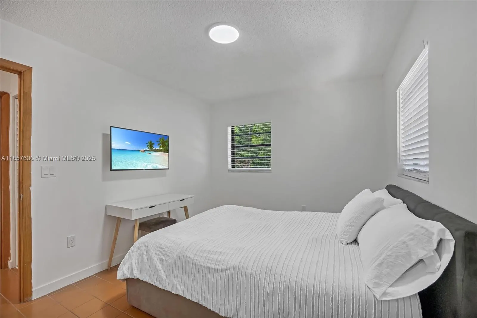139 N Bay Harbor Dr
