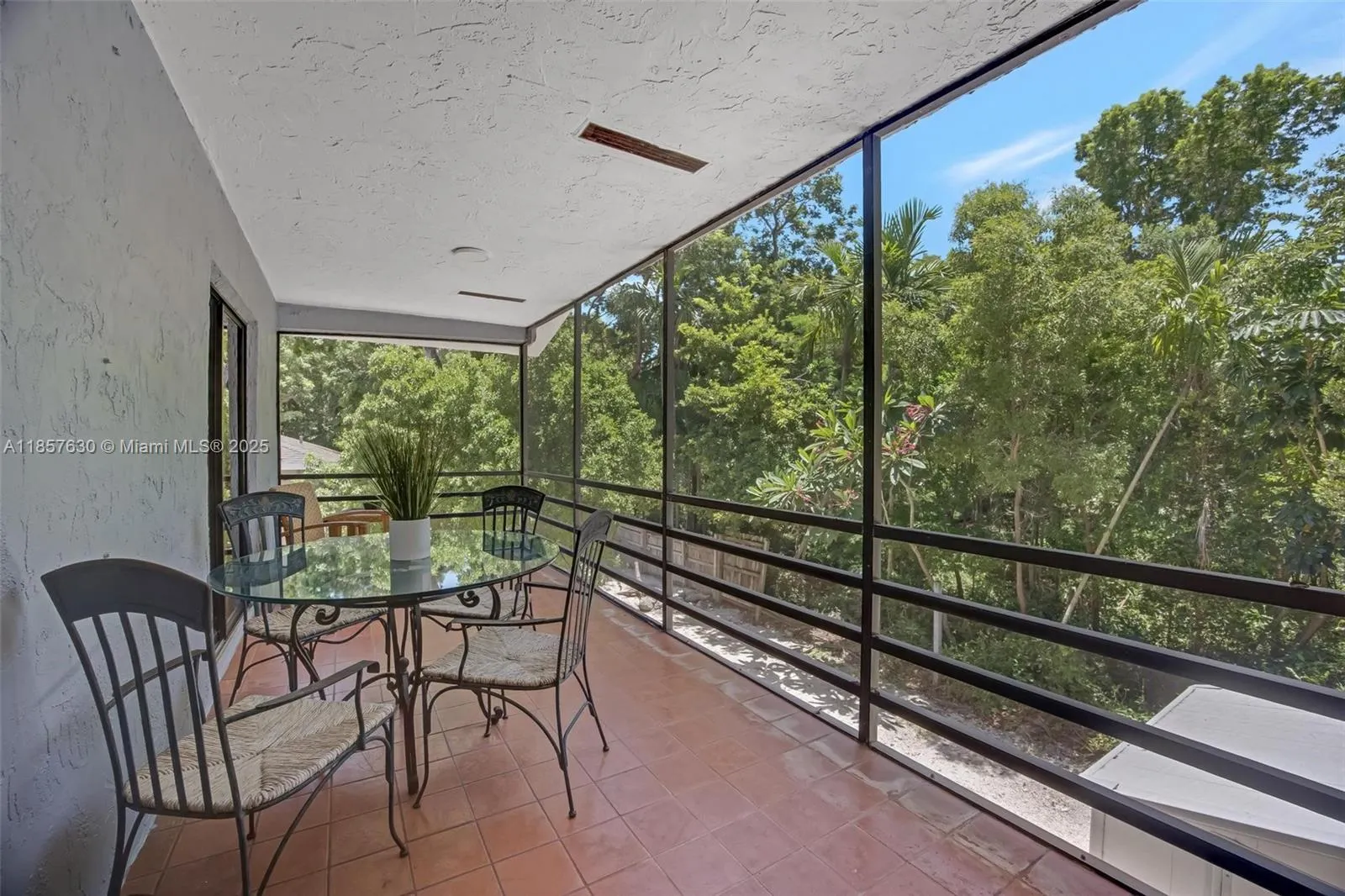 139 N Bay Harbor Dr