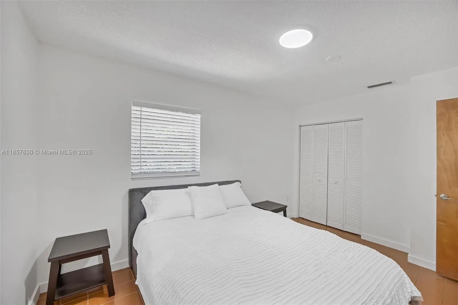 139 N Bay Harbor Dr
