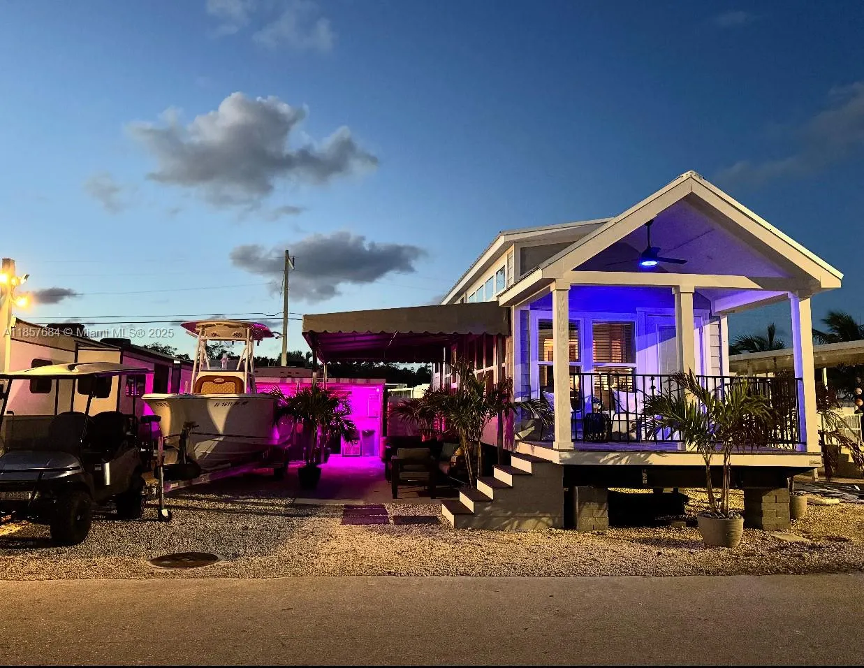 325 Calusa St 302