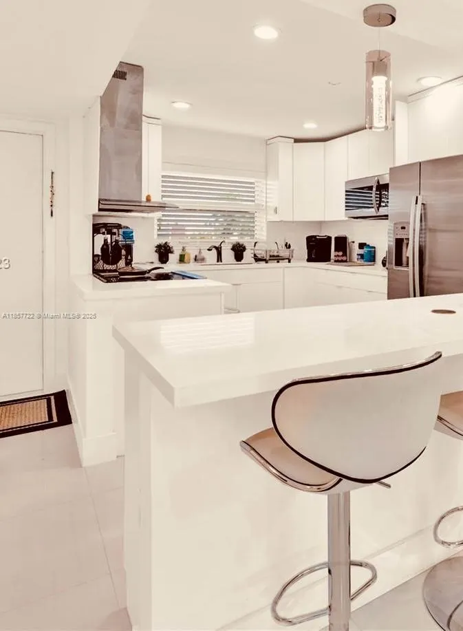 9321 Sunrise Lakes Blvd, #305