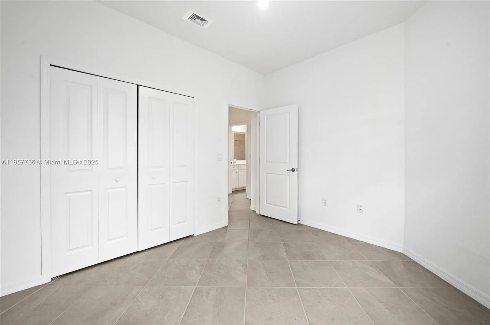 2616 Vine  Ave, #2616