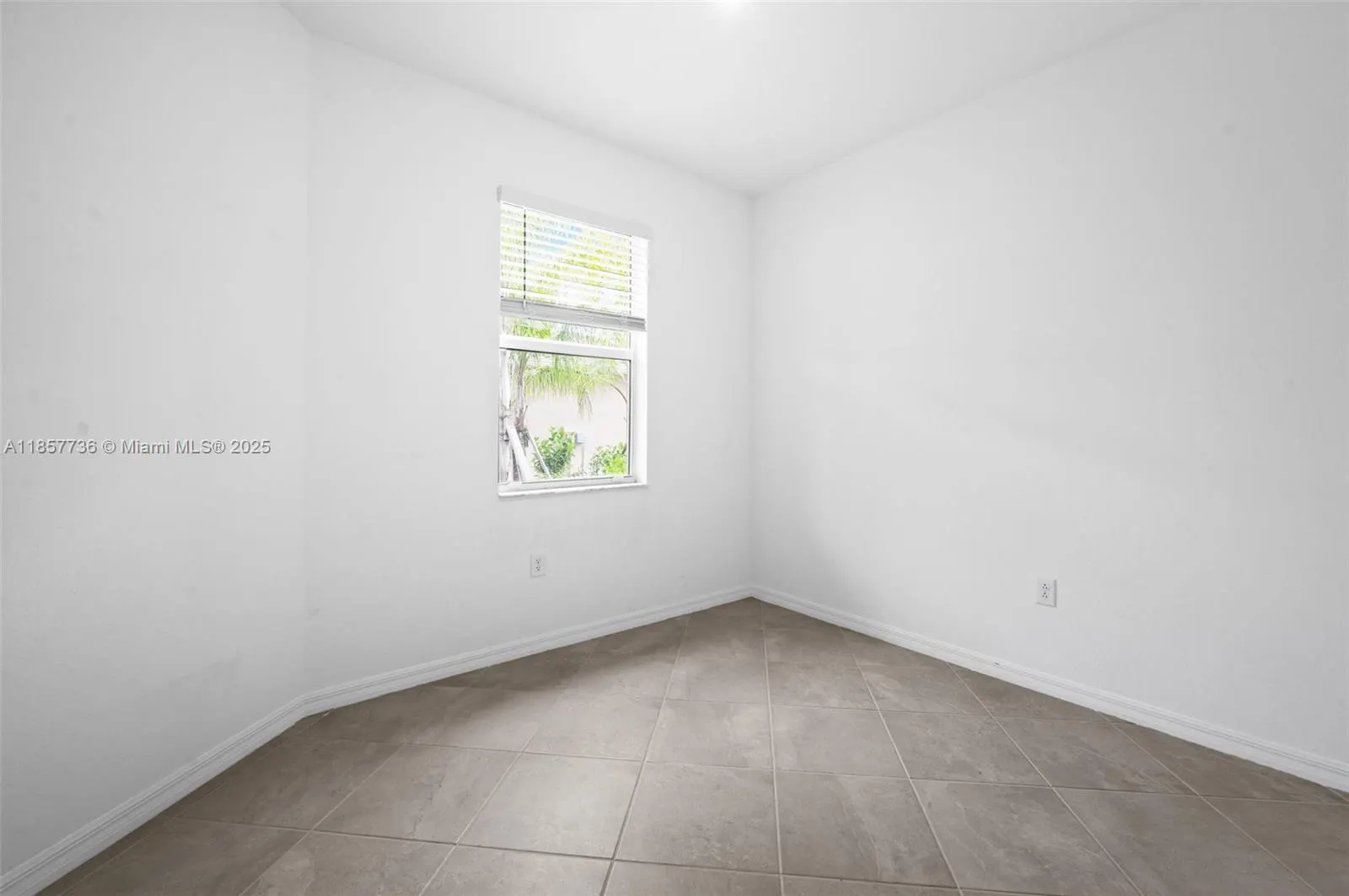 2616 Vine  Ave, #2616