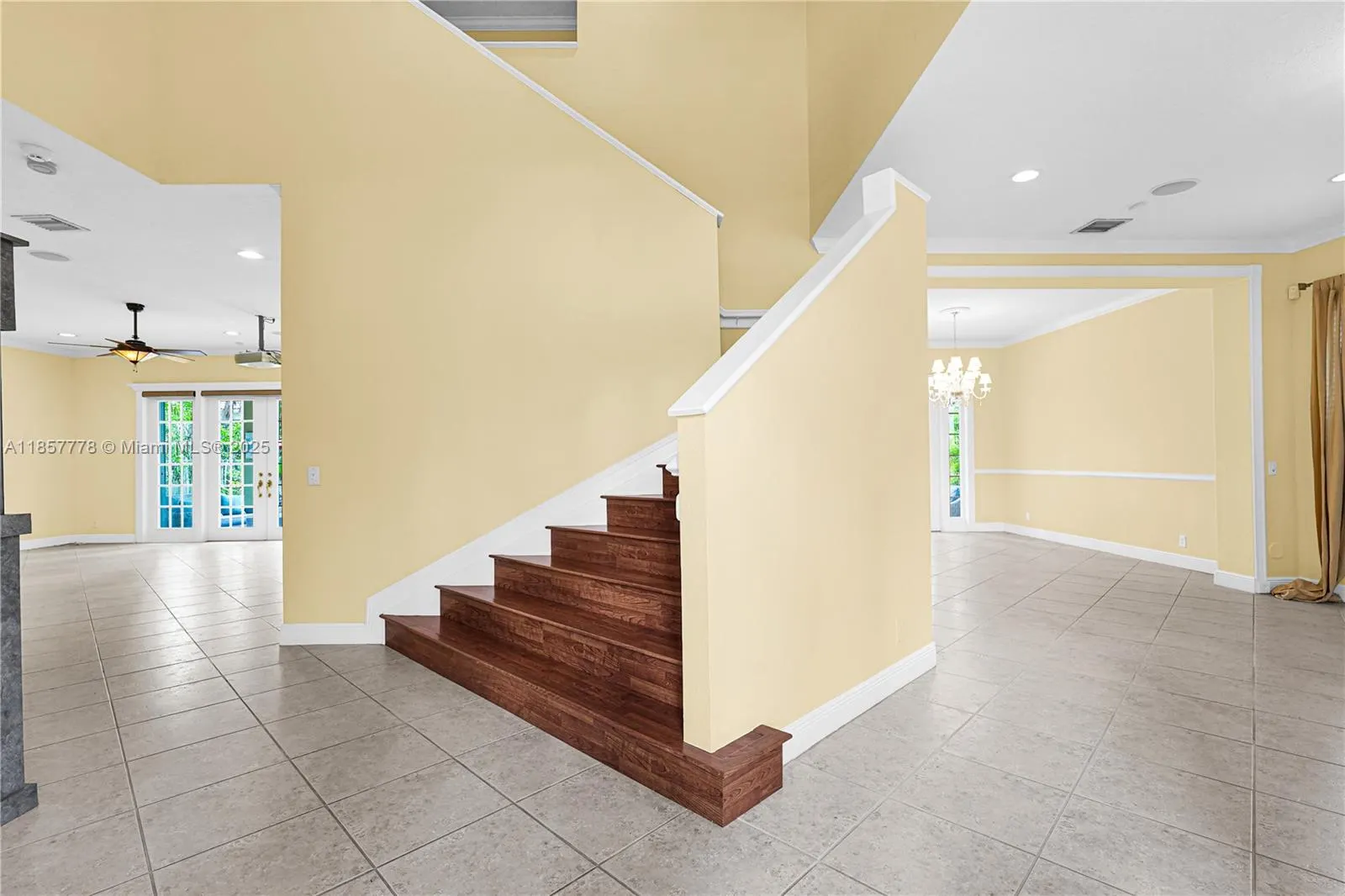 904 Stillwater Ct