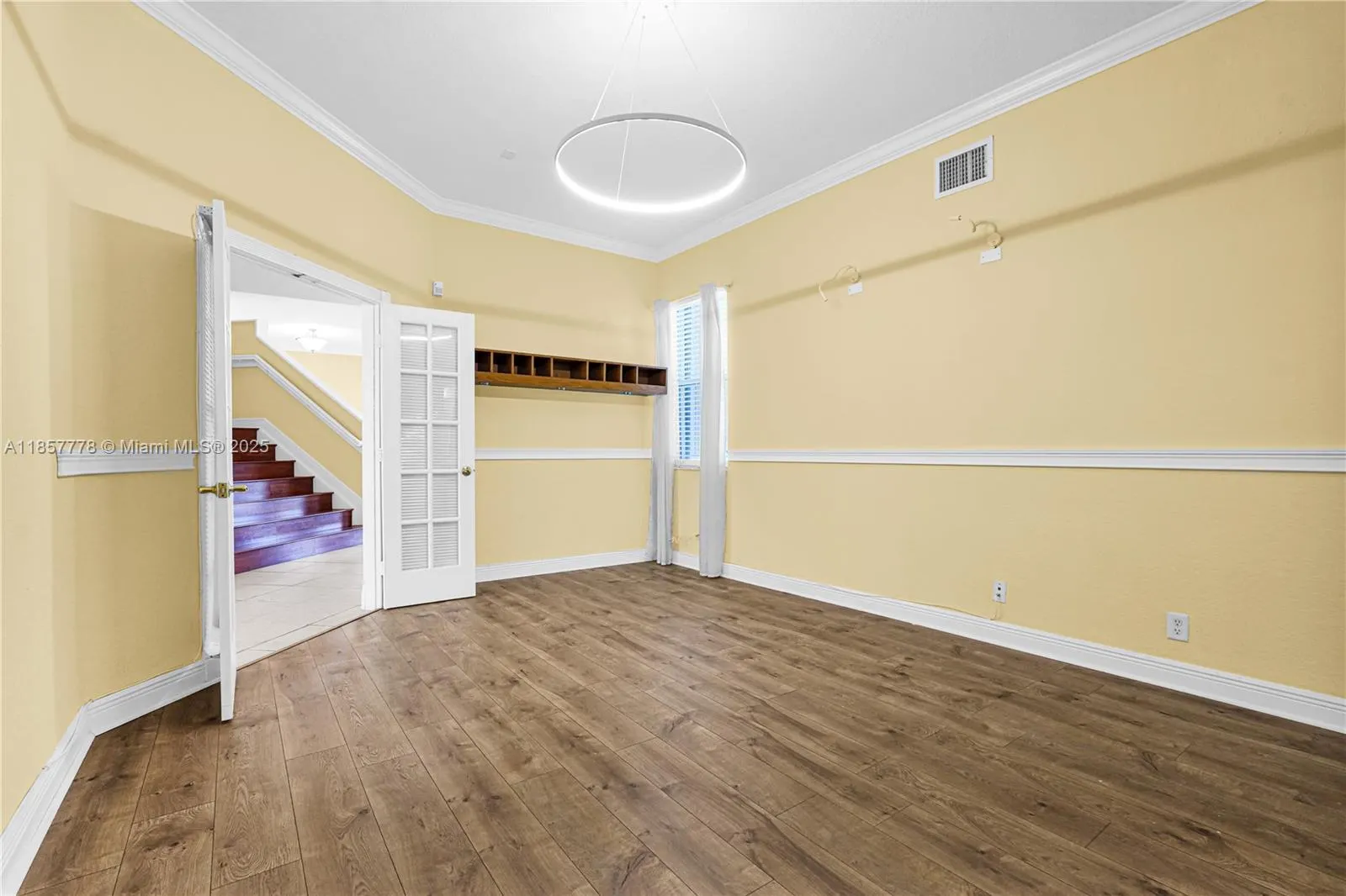 904 Stillwater Ct