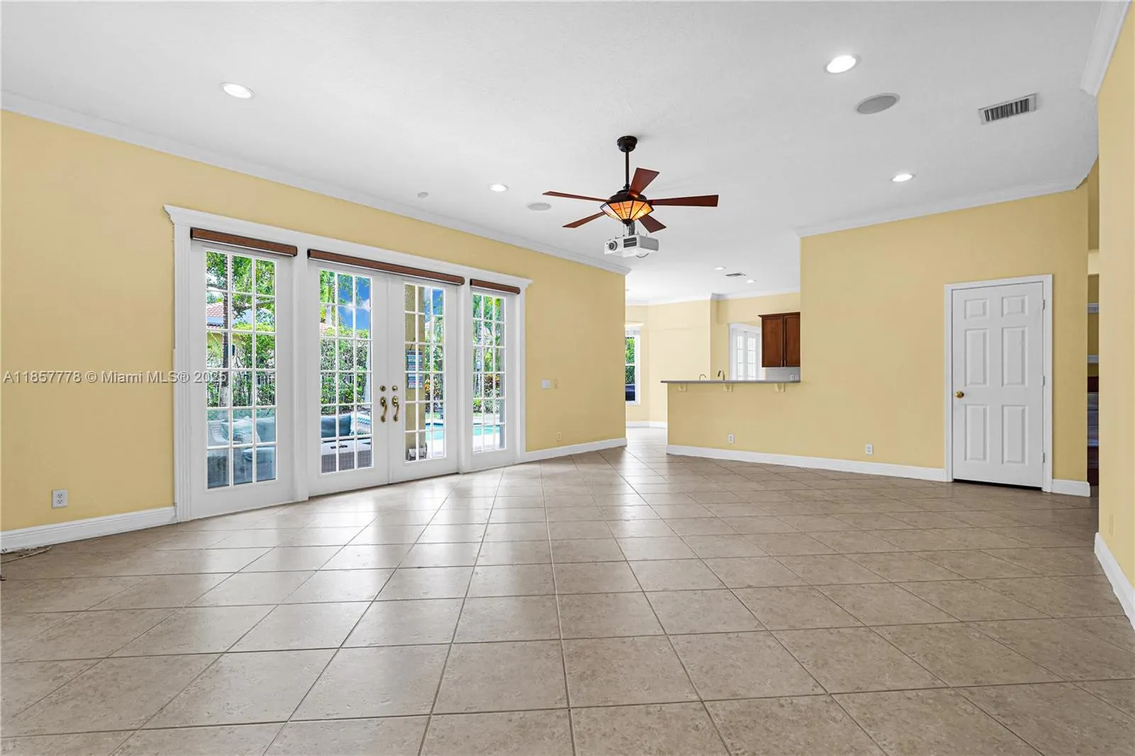 904 Stillwater Ct