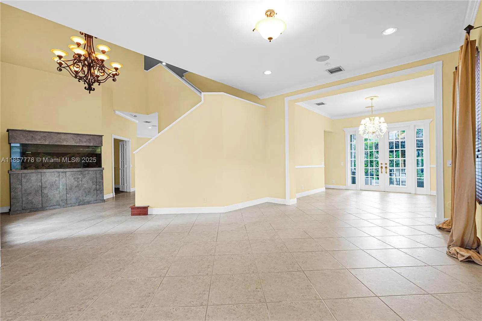 904 Stillwater Ct