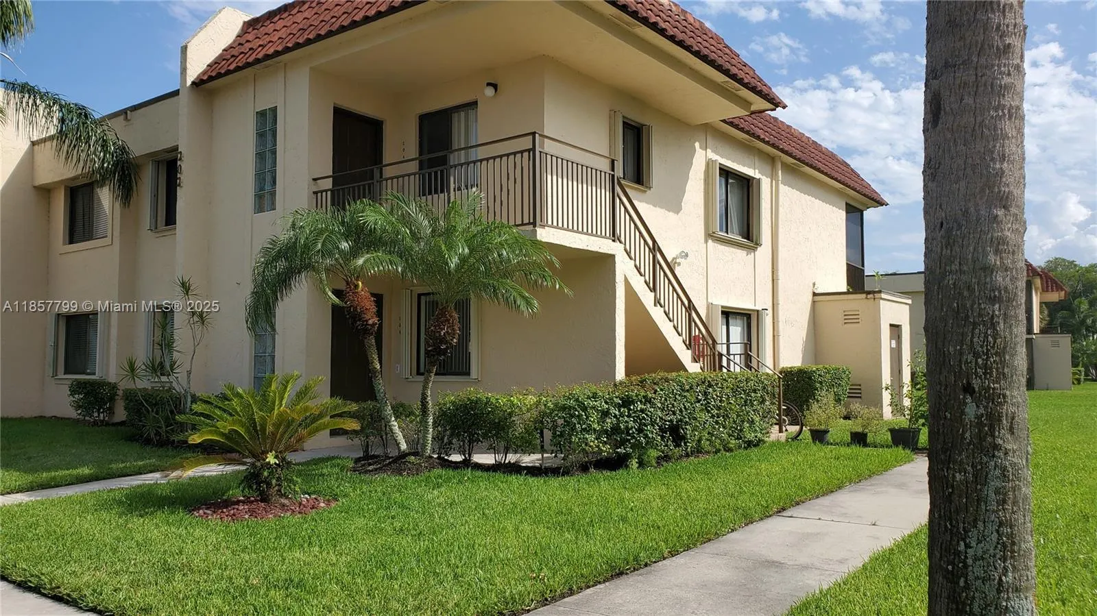 16481 Blatt Blvd, #104