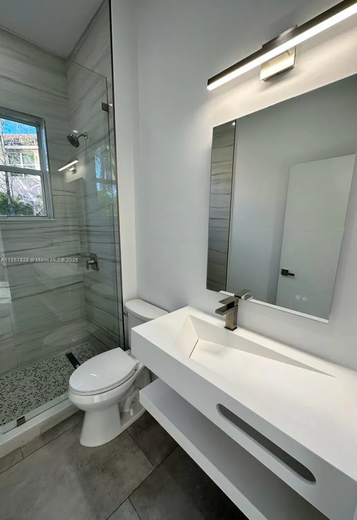 1887 Harbor View Cir