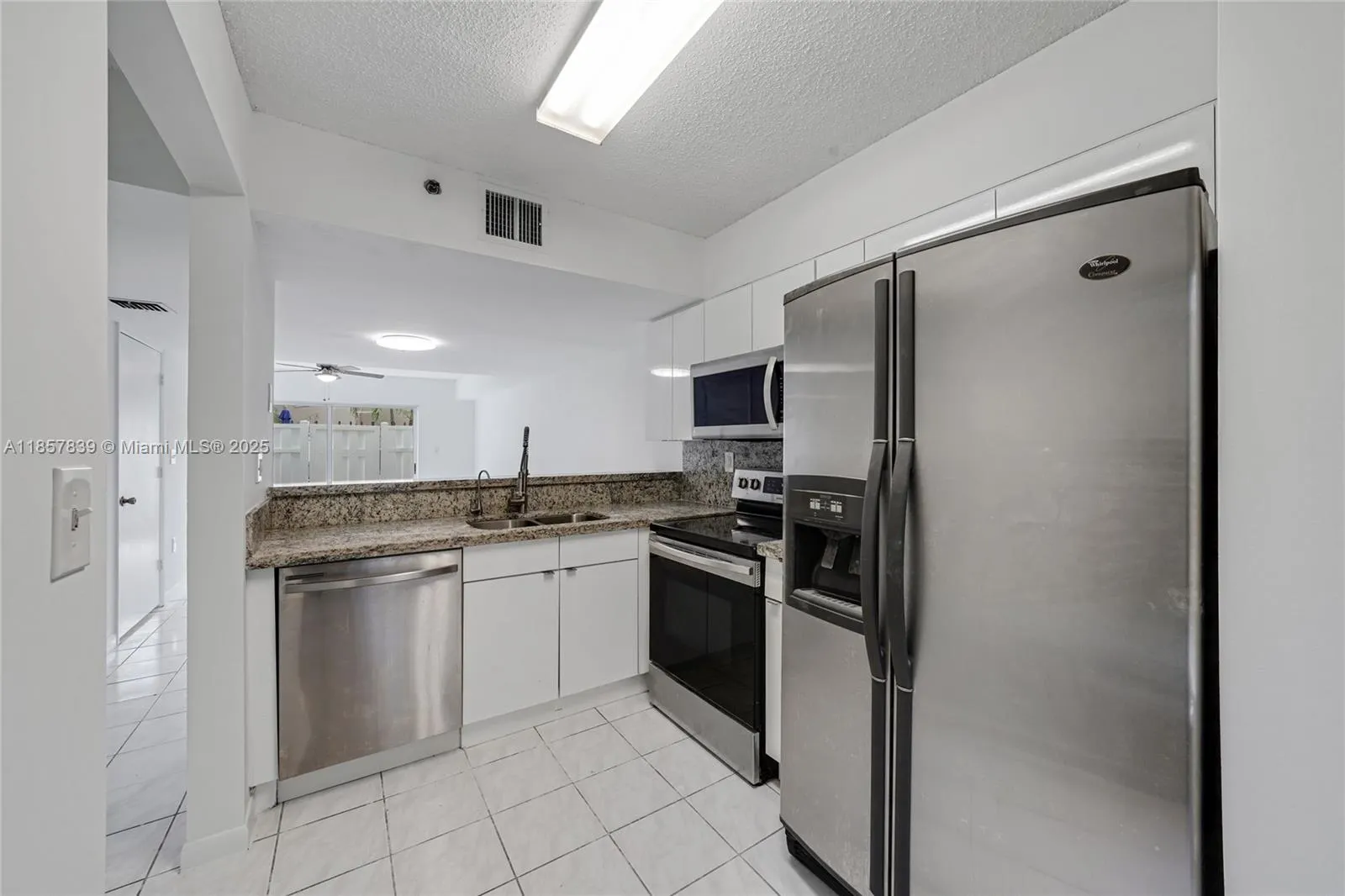 139 Riviera Cir, #53-8