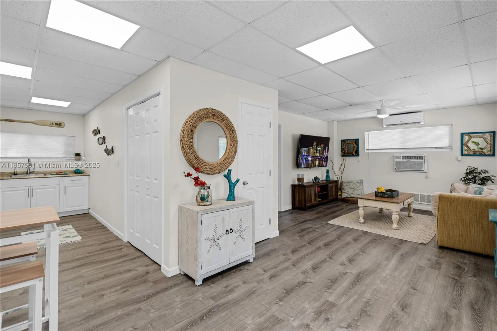 126 Columbus Dr