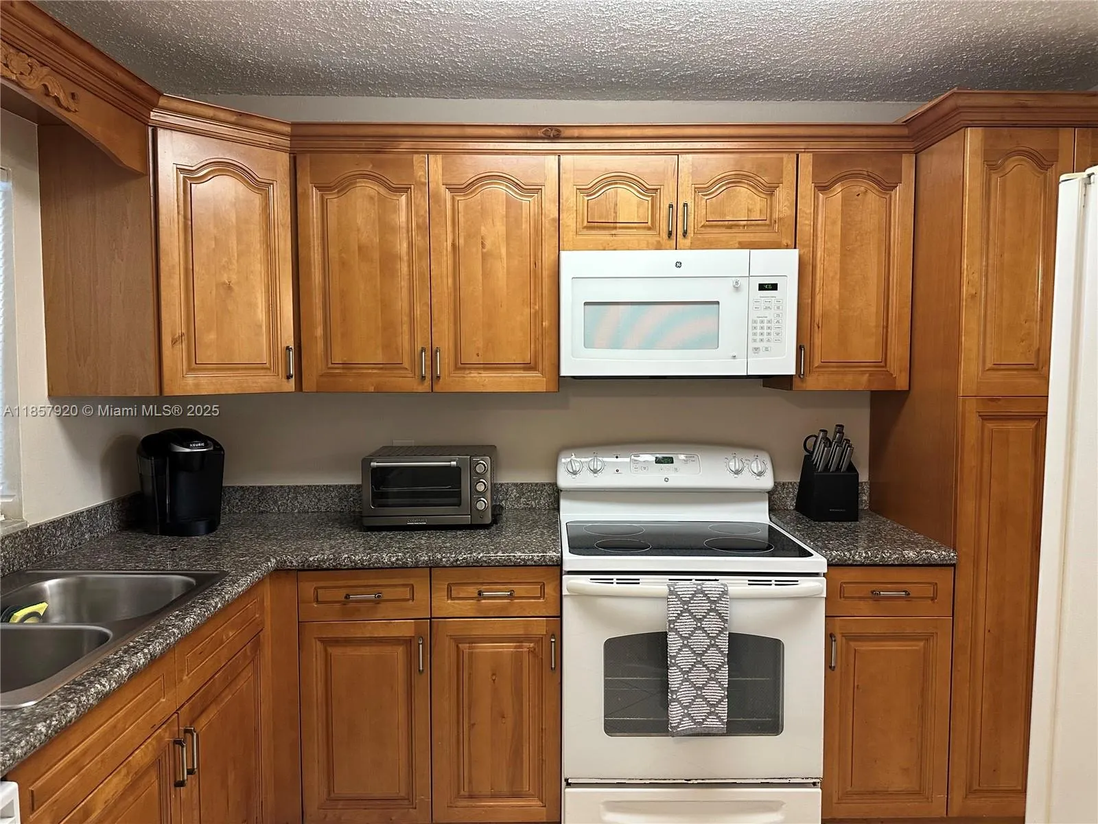 9441 Evergreen Pl, #203
