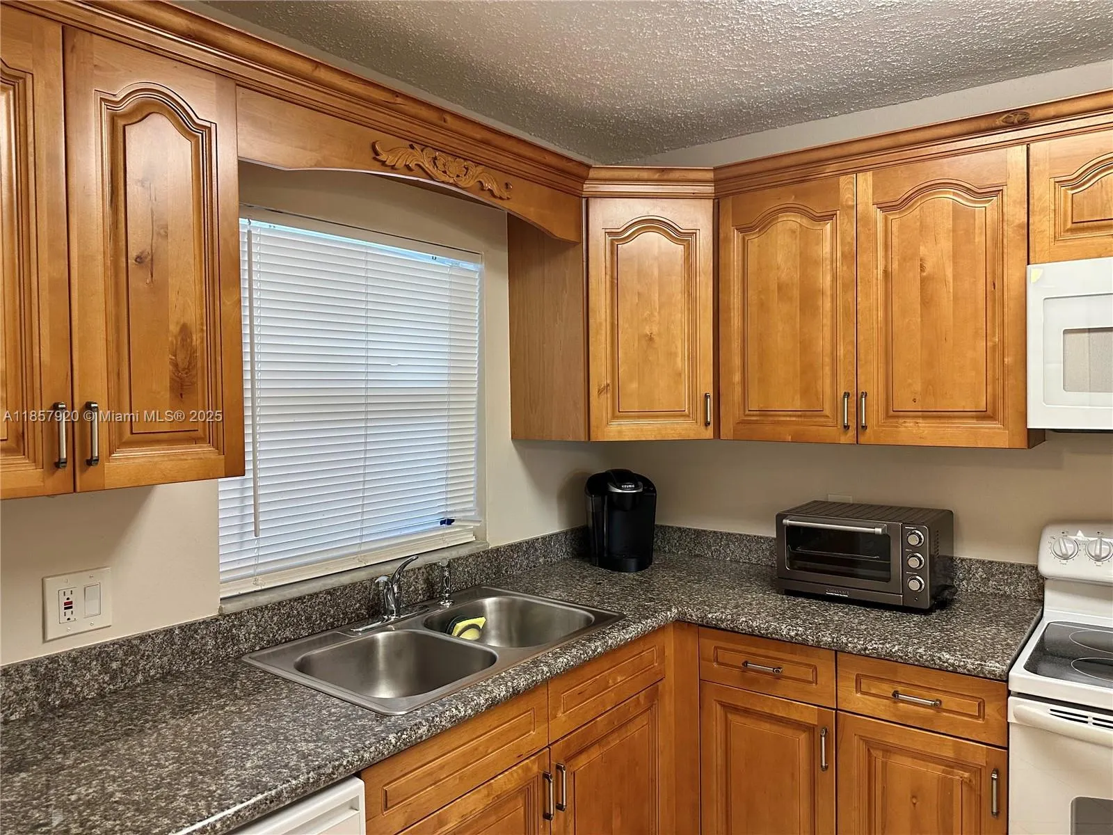 9441 Evergreen Pl, #203