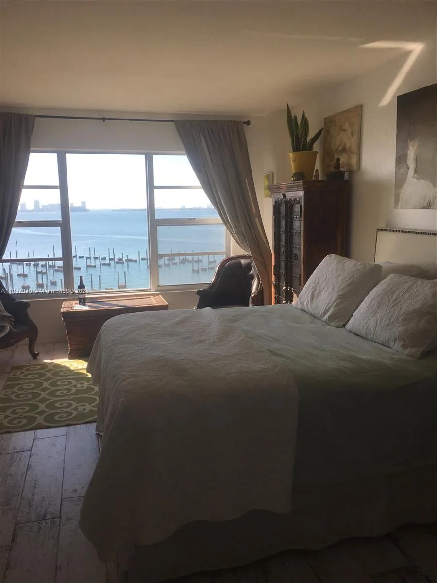 11111 Biscayne Blvd, #5D