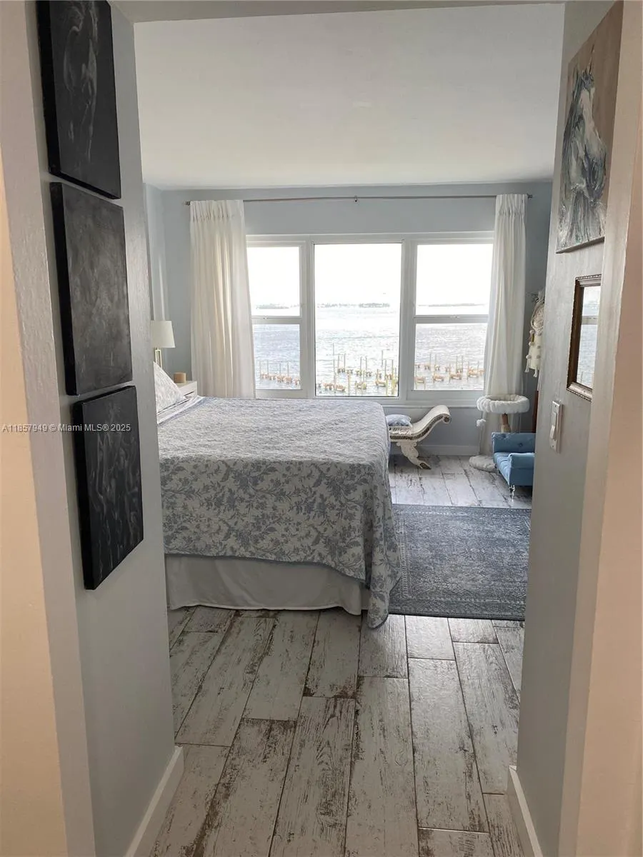 11111 Biscayne Blvd, #5D