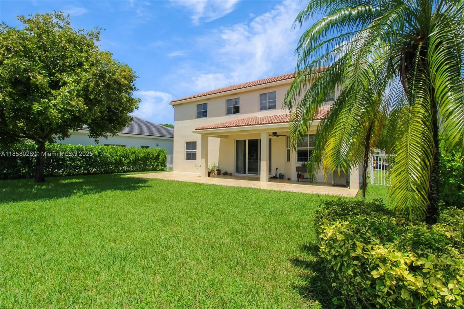 1610 Sandpiper Cir, #0