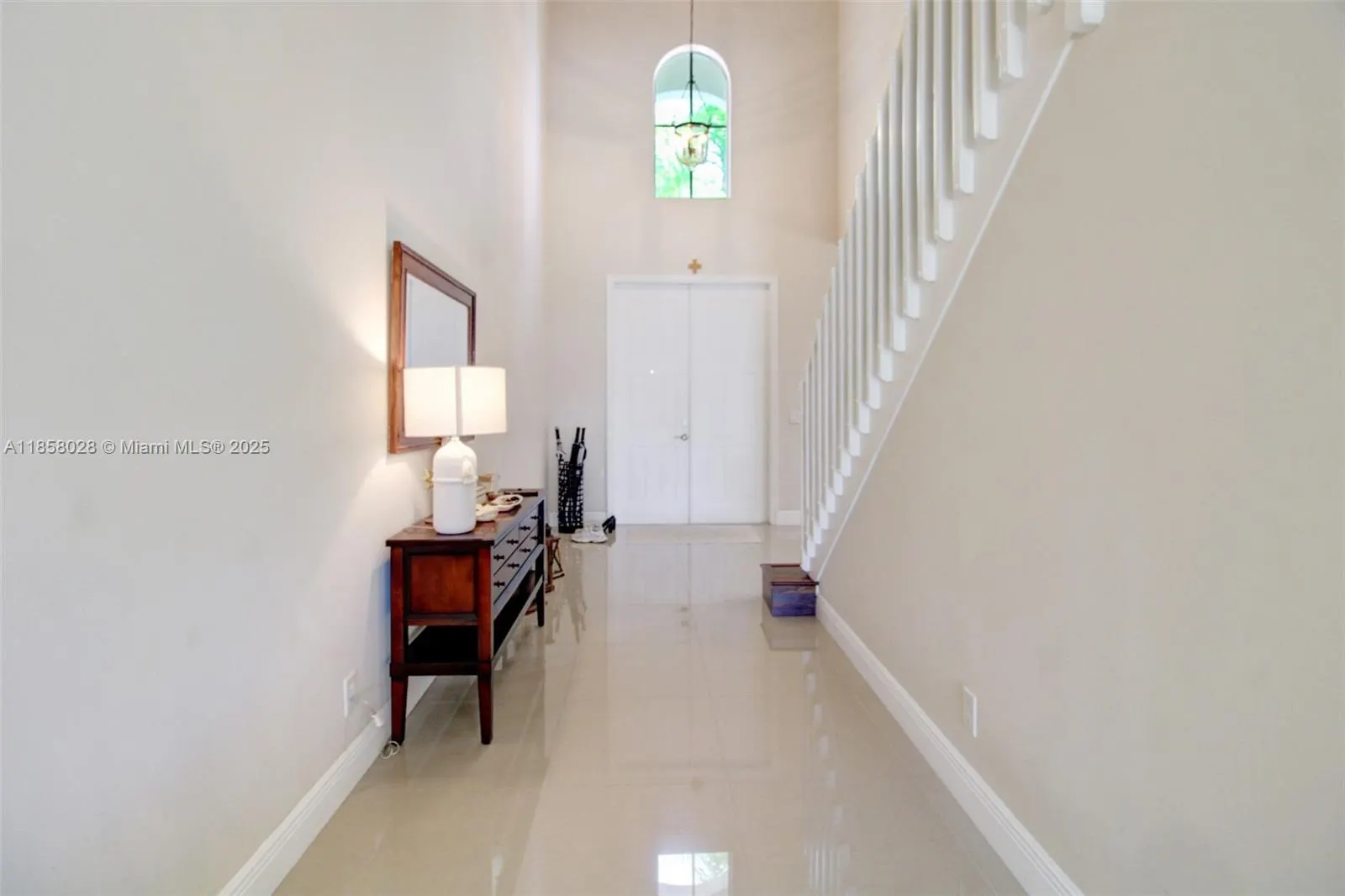 1610 Sandpiper Cir, #0