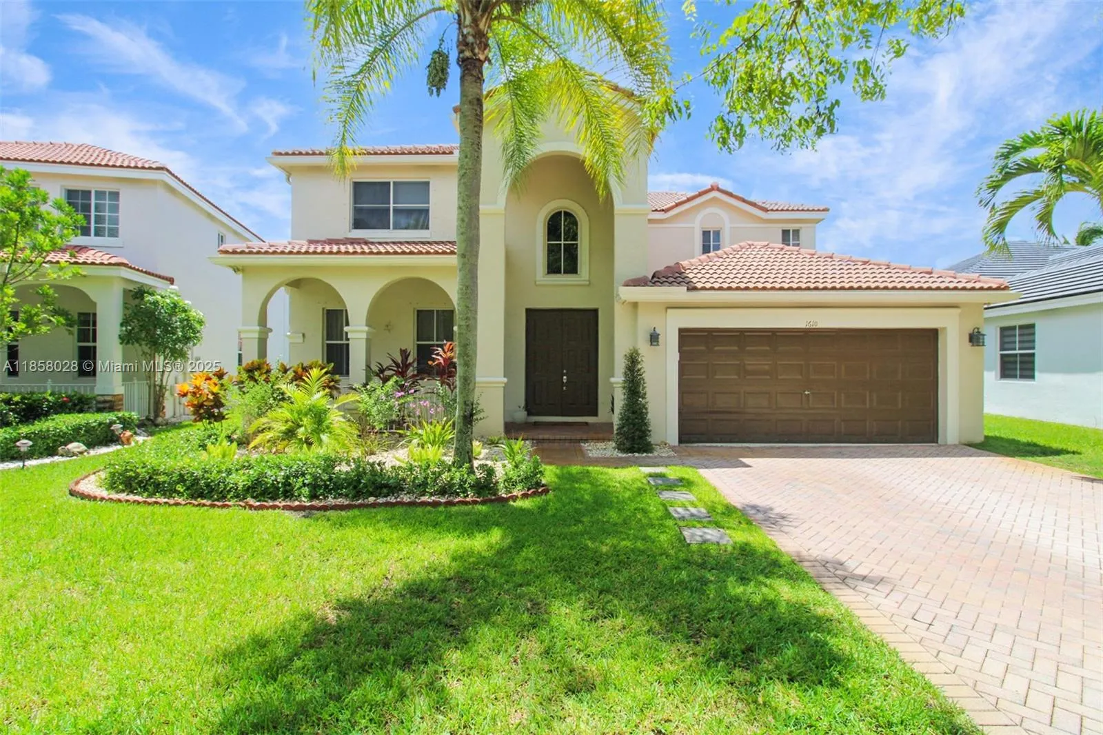 1610 Sandpiper Cir, #0