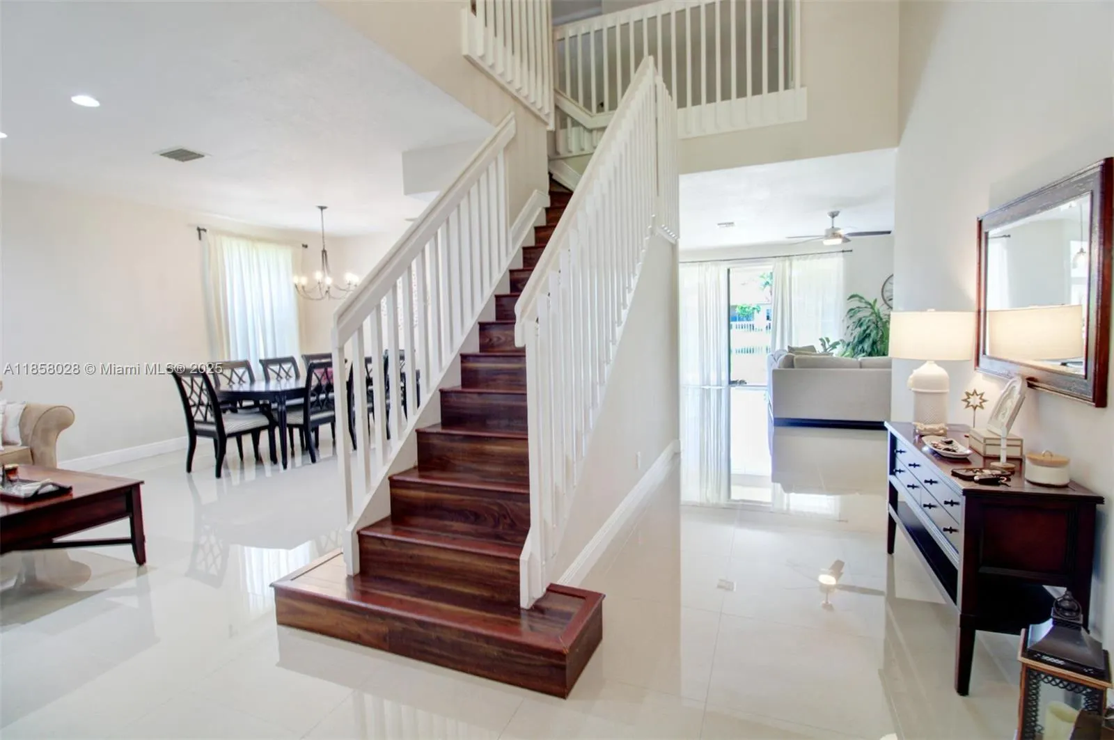 1610 Sandpiper Cir, #0