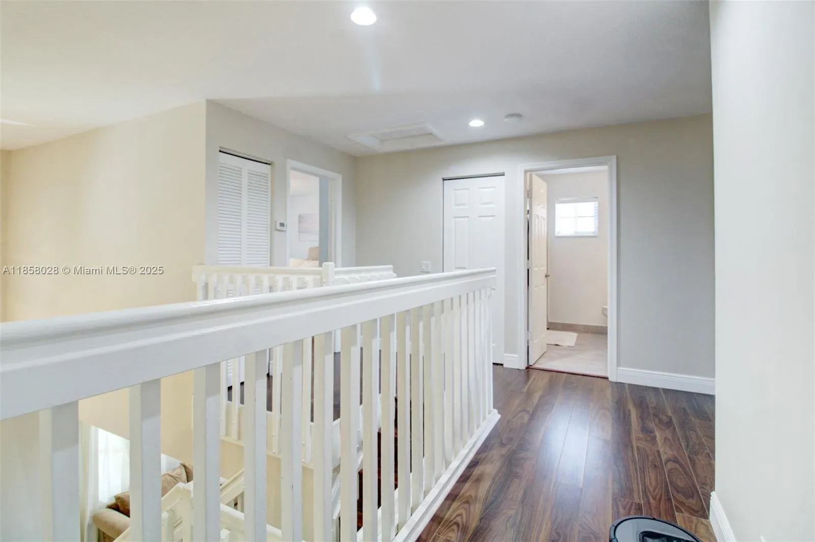 1610 Sandpiper Cir, #0