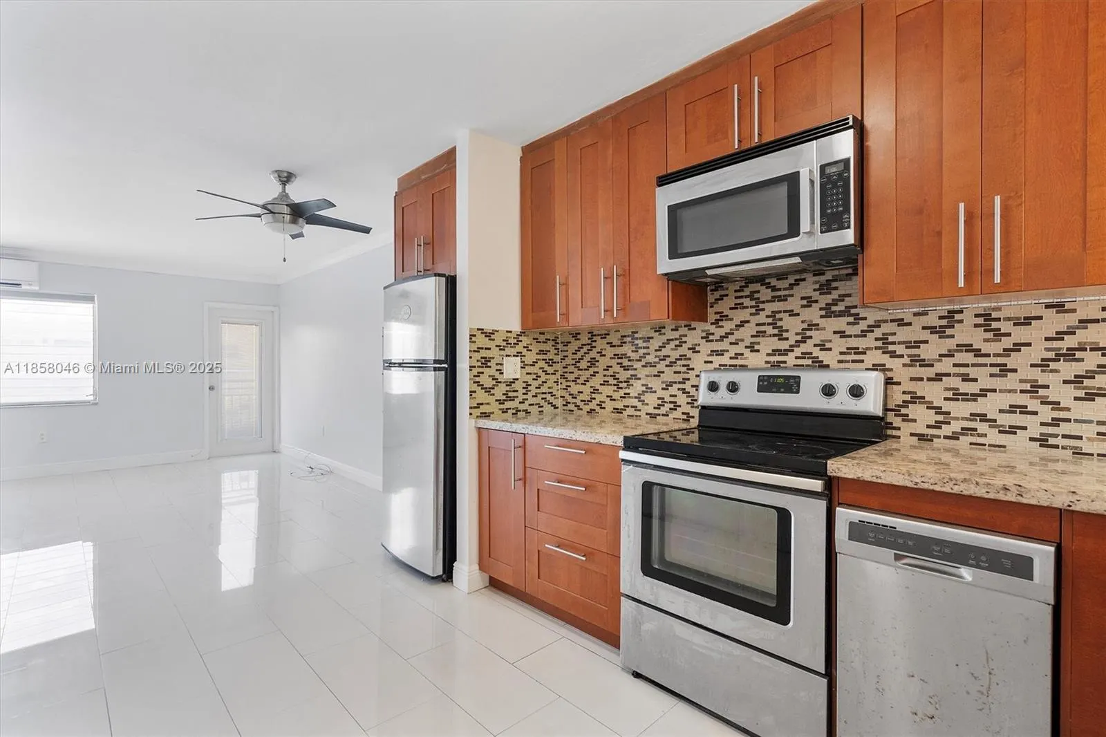 851 Meridian Ave, #24