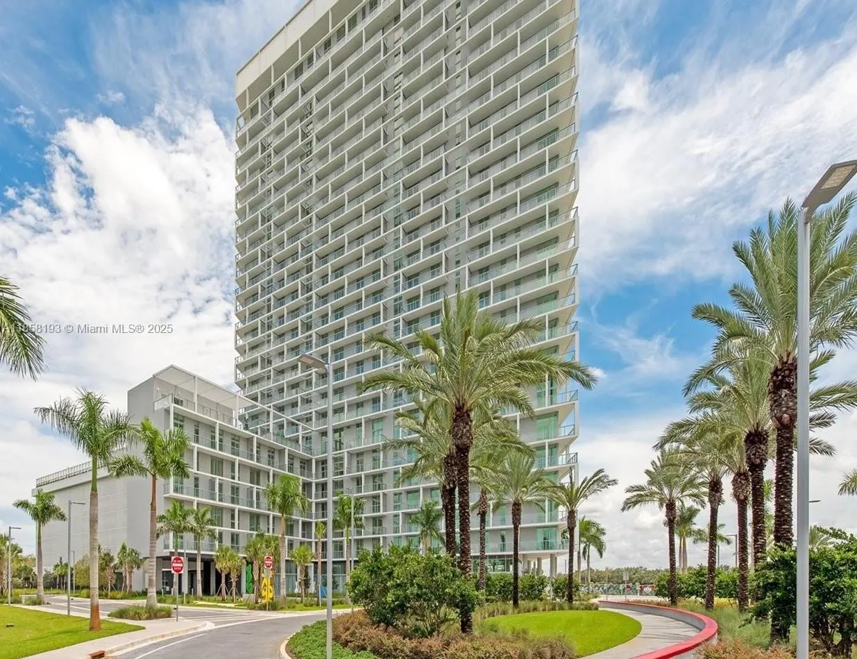 2000 Metropica Way, #2206