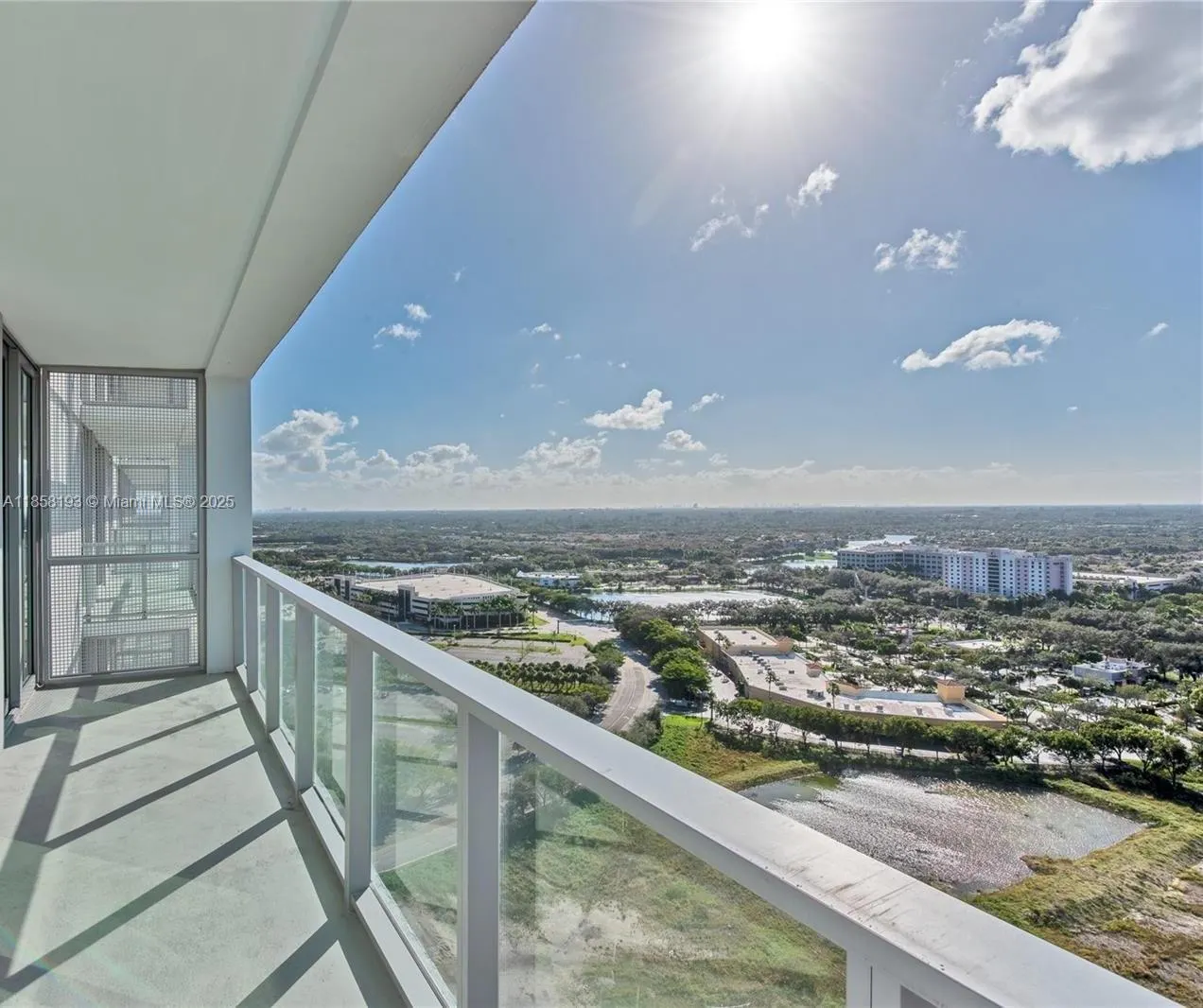 2000 Metropica Way, #2206