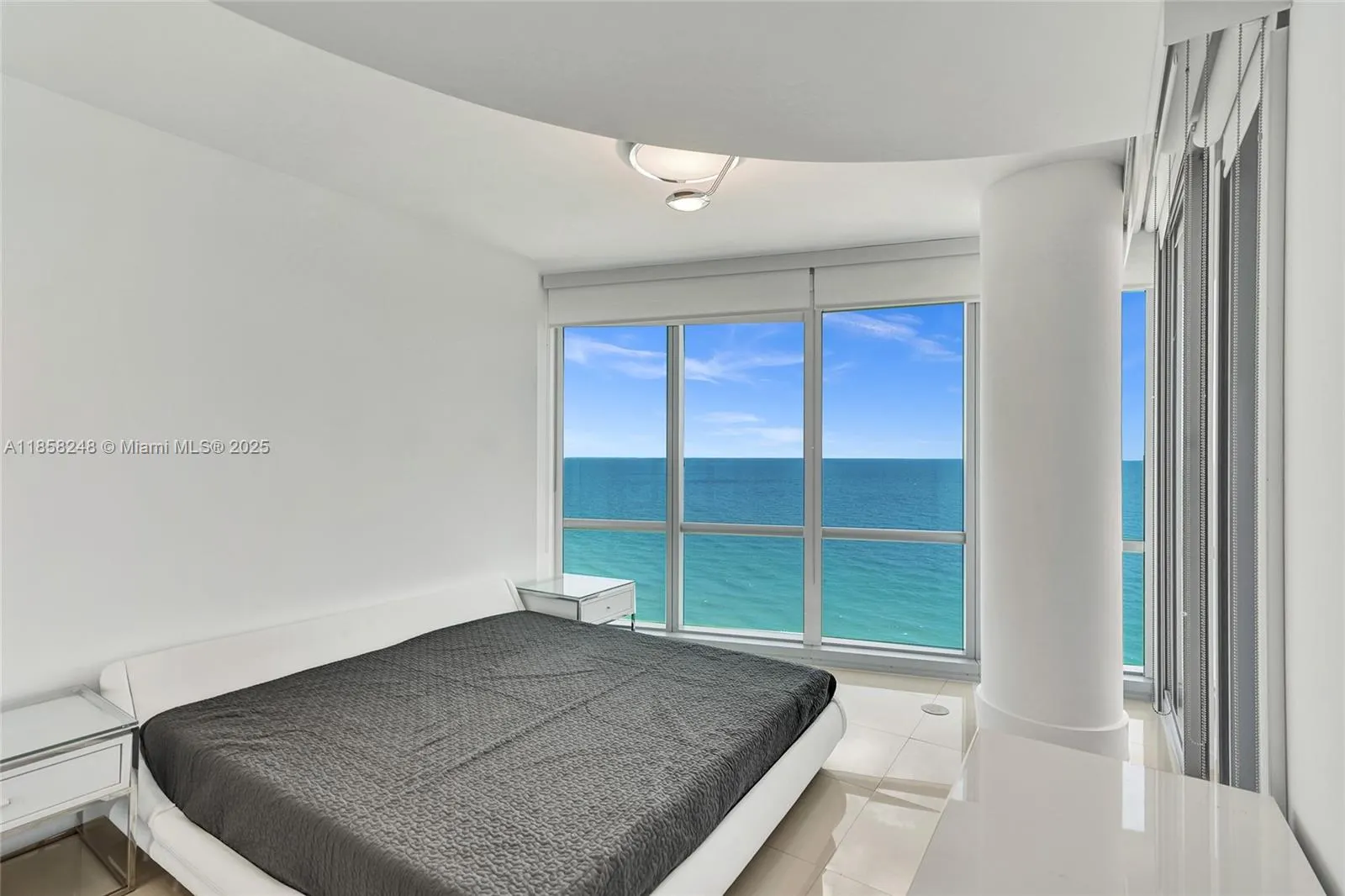 17121 Collins Ave, #2003
