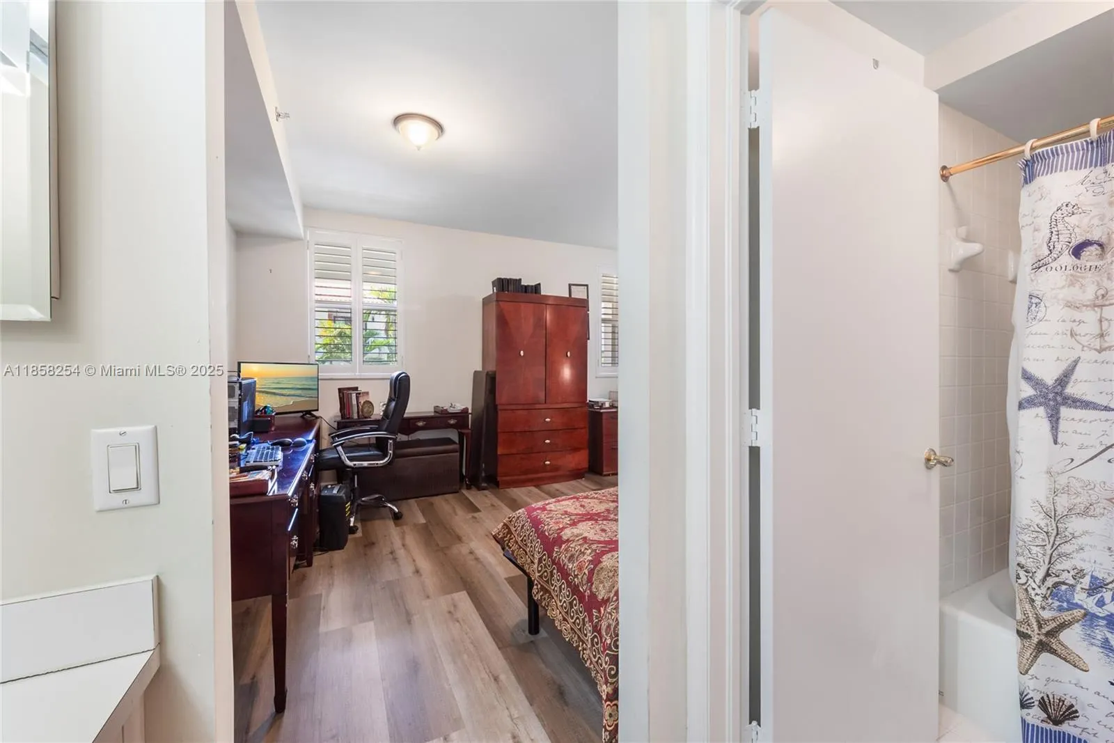612 Valencia Ave, #104
